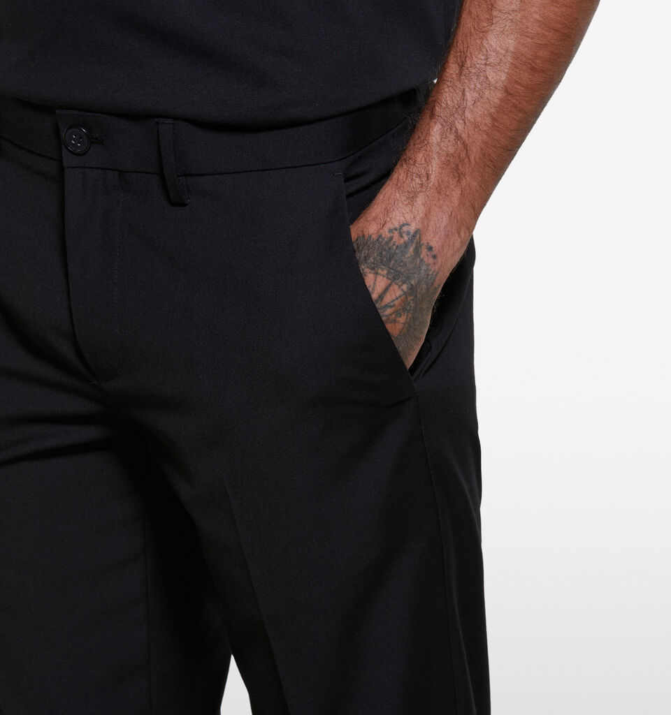 Black tailored trousers - men's slim fit trousers - Black | Sisley image number 4